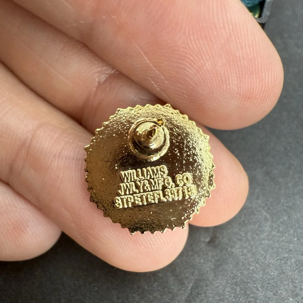 NATIONAL SAFETY COUNCIL 11 YEAR SAFE DRIVER AWARD Trucker Pinback Pin